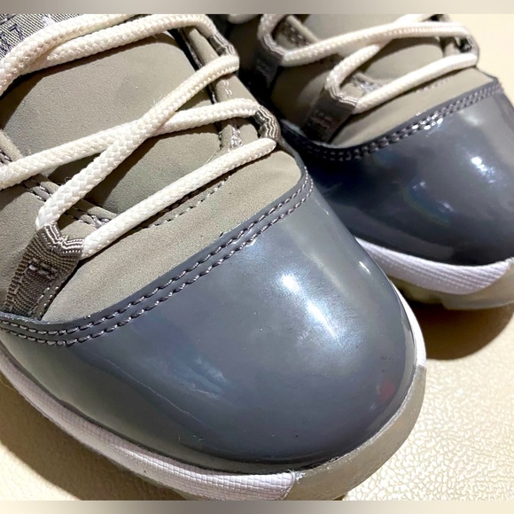 Air Jordan 11 Retro Low Cool Grey Sz 3Y 505835 003 Sneakers - Picture 7 of 16